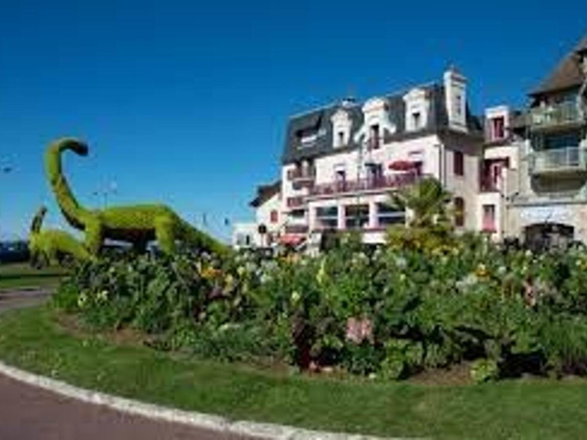 Appartement En Front De Mer A Villers-Sur-Mer Face Au Casino, 2P Tout Equipe Avec Parking Privatif - Fr-1-712-14 ภายนอก รูปภาพ